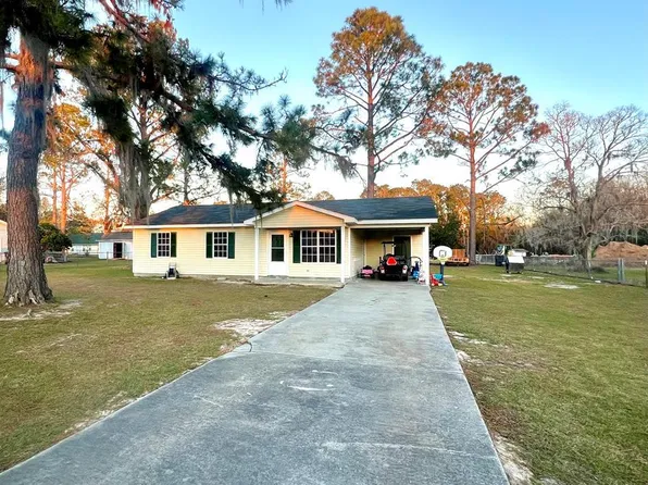 87 W Howell Dr, Lakeland, GA 31635