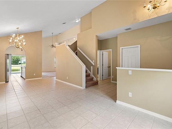 5th image of 25941 Pebblecreek DR