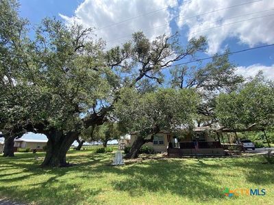 7096 Fm 621, Martindale, TX, 78655