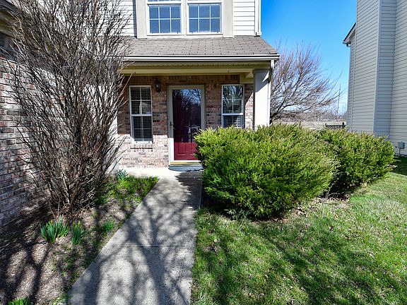 2nd image of 5440 Chestnut Woods Dr