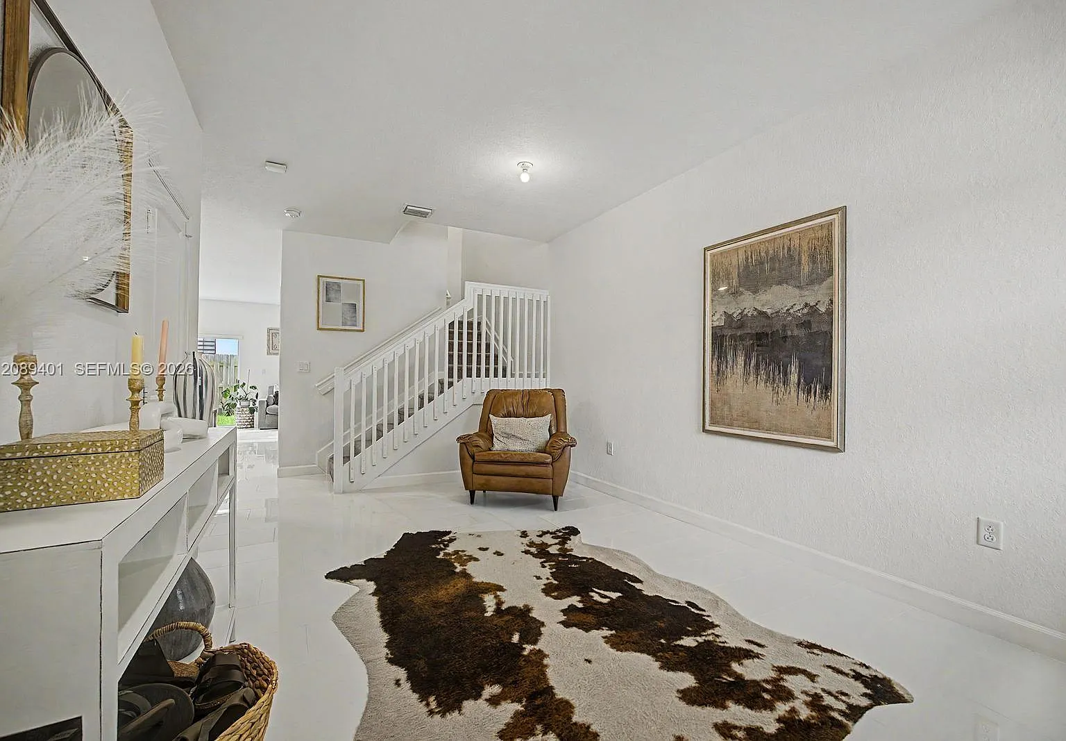 Keys Gate Residential — Photo 3
