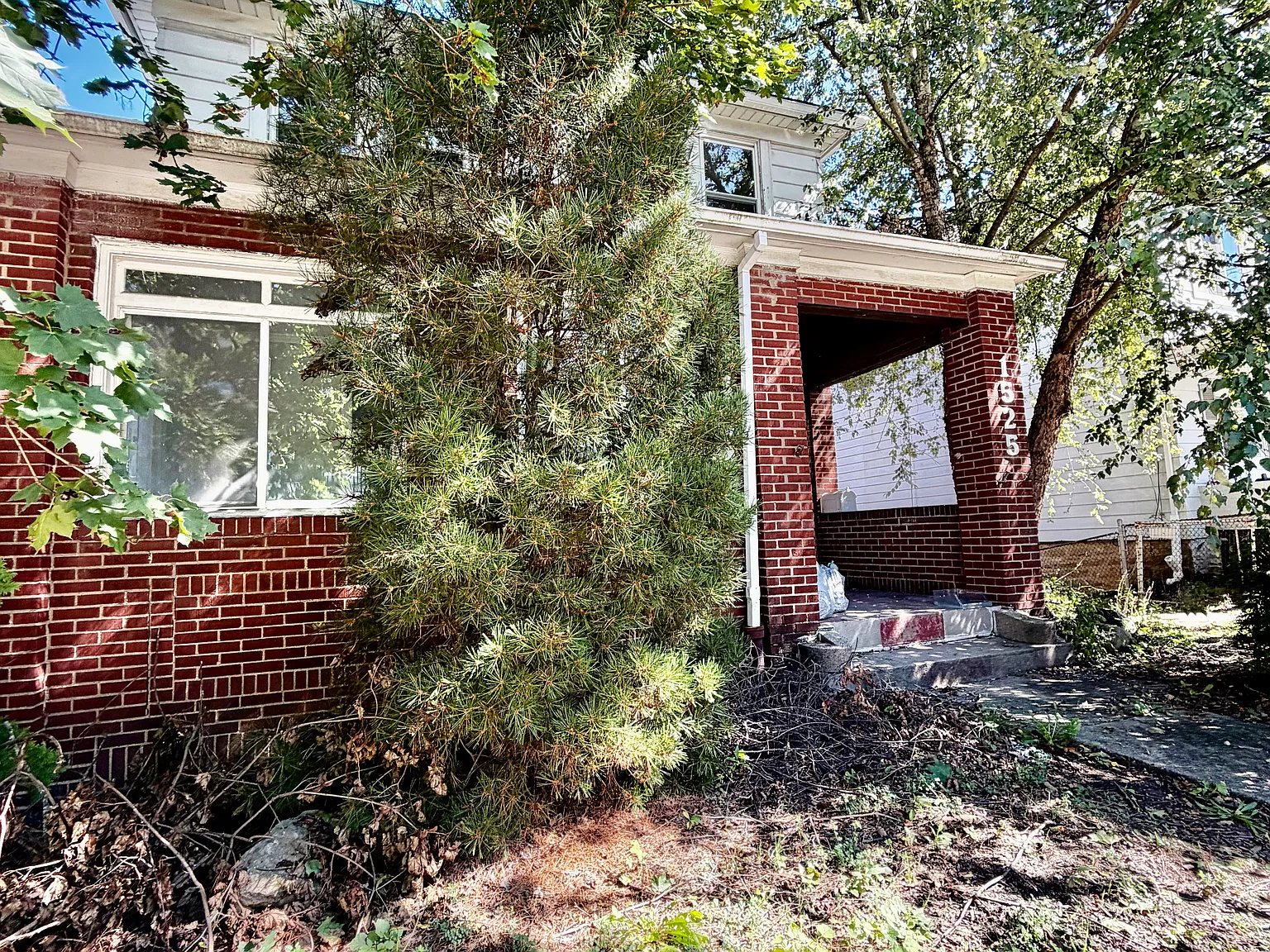 3 bed, 1759 sqft, $1,895 — Photo 1