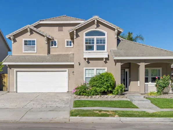 1753 Mills Dr, Los Banos, CA 93635