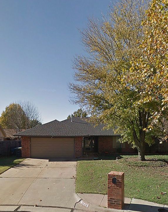 1st image of 1605 Green Leaf Cir