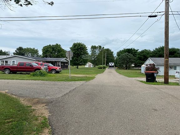 4th image of 47 Harris St