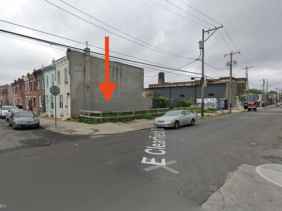 2nd image of 3072 Rosehill St