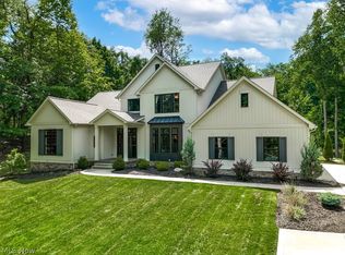 3040 Lander Rd, Pepper Pike, OH 44124