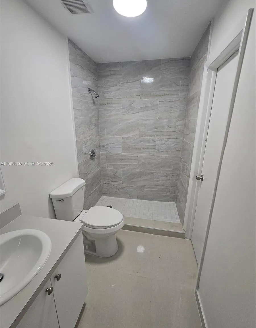 Natalie Suites 1st Addn — Photo 4