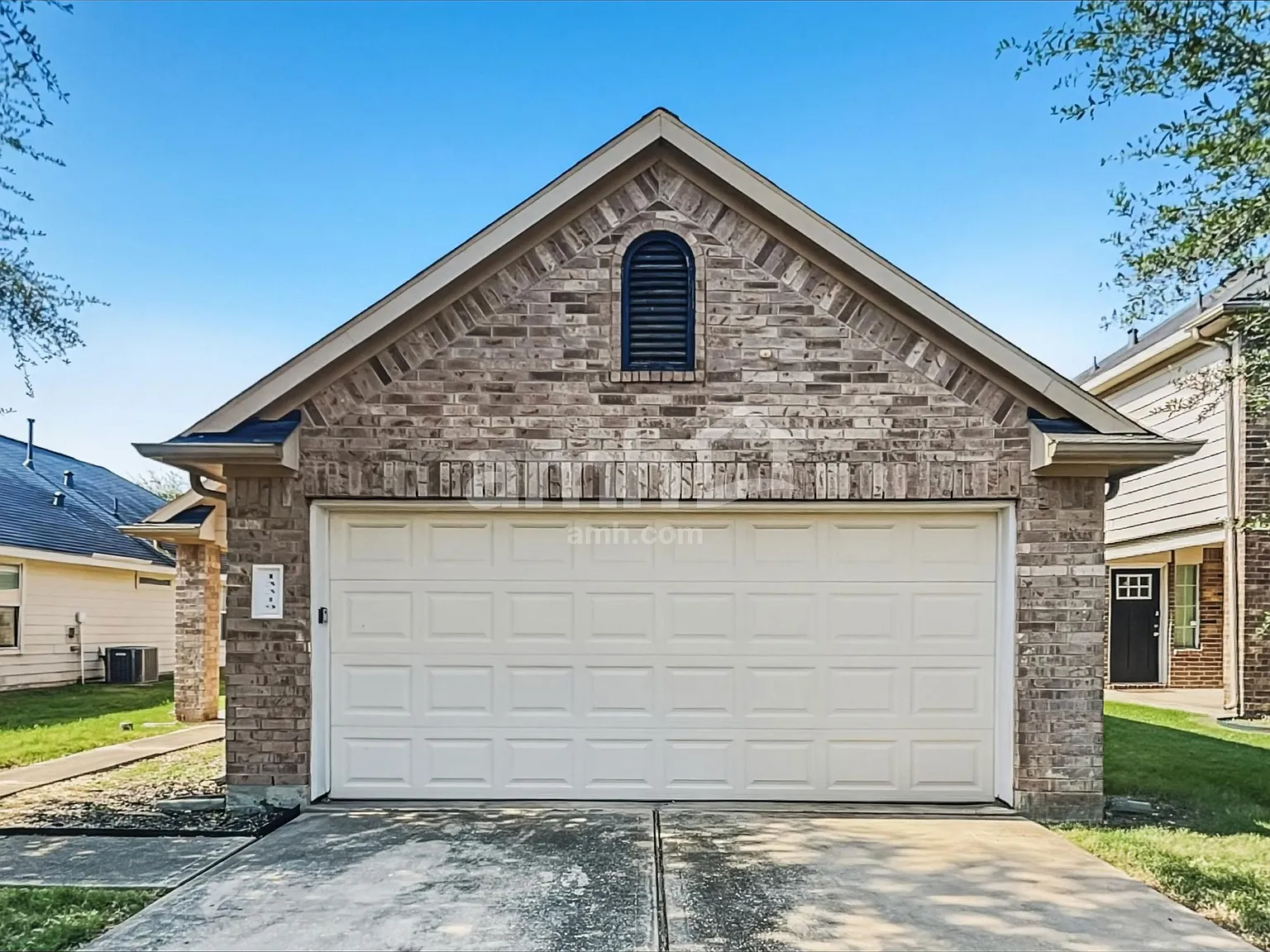 4 bed, 2.0 bath, 1433 sqft, $1,895 — Photo 1