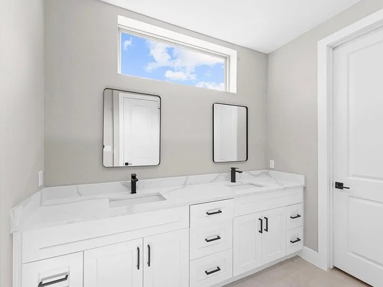 2518 Liguria Ln — Photo 16