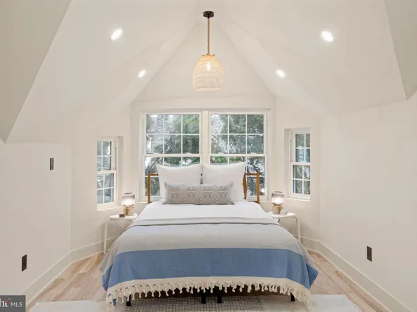 6316 Sherman St, Philadelphia, PA 19144