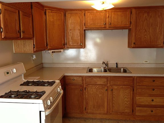 2nd image of 33666 N Lake Shore Dr