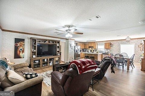 3rd image of 7535 Houston Rd