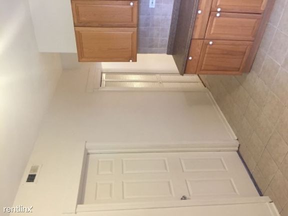 5th image of 5109 W Washington Blvd #1