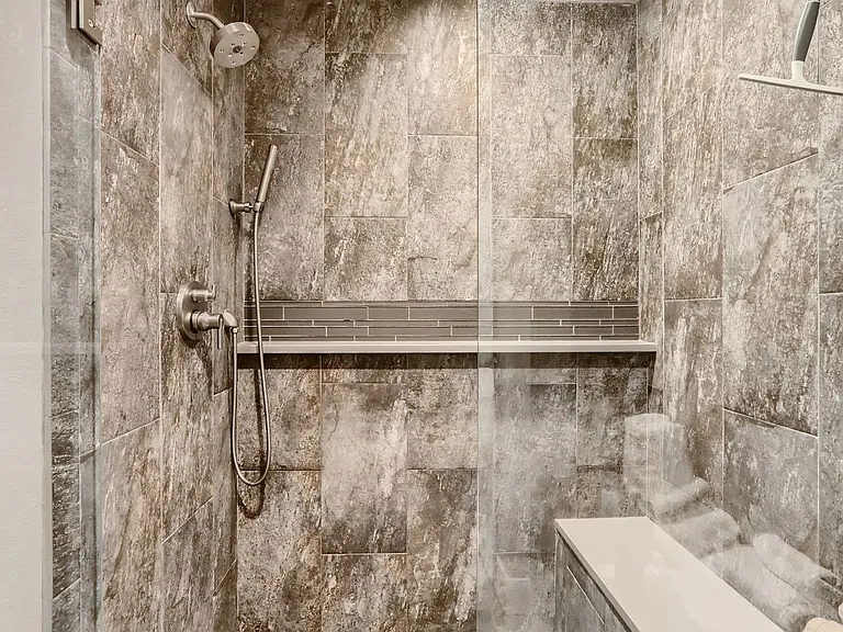 4650 Holiday Dr #203 — Photo 19