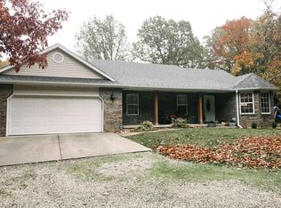 105 Oaktree Ct, Niangua, MO 65713