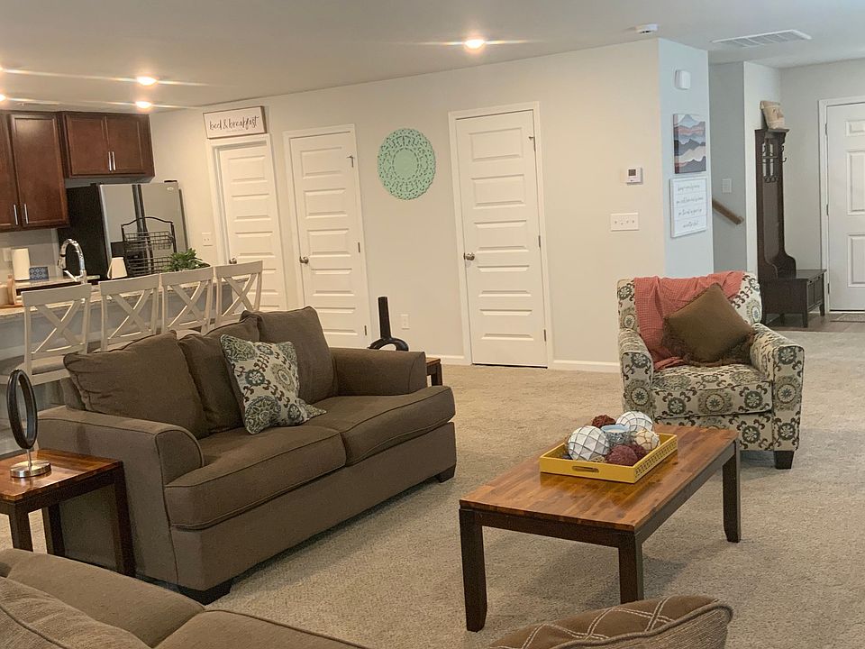 1st image of 14664 Ravenel Dr