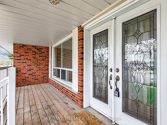 4th image of 506 Rathburn Rd