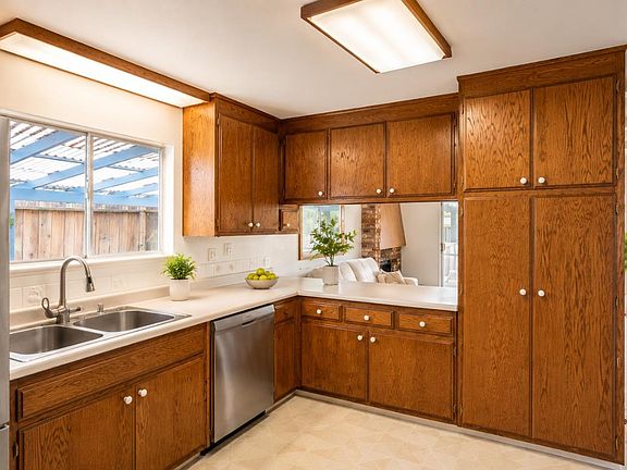 5th image of 1249 Saint Francis Road