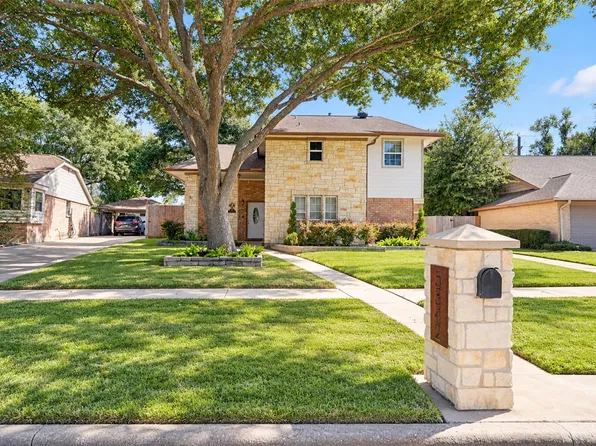5342 Pine Cliff Dr, Houston, TX 77084