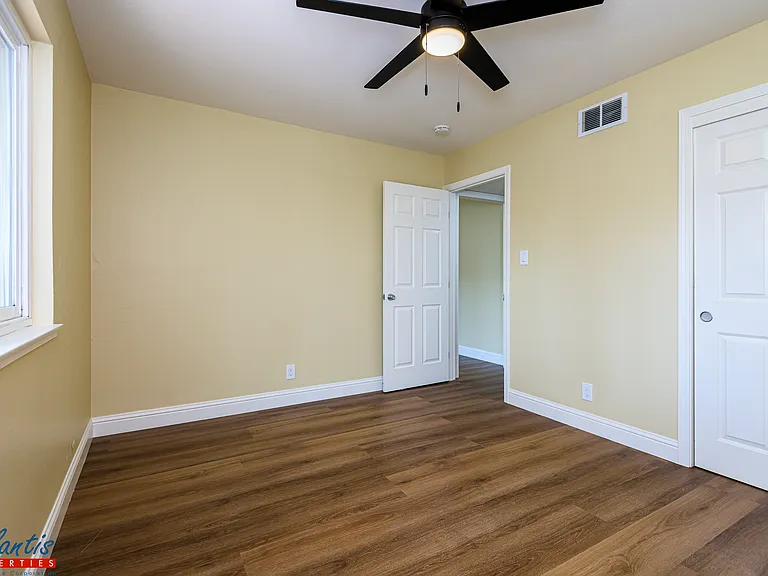 214 Washington St #2 — Photo 11