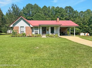 16850 E John C Stennis Dr, Louisville, MS 39339