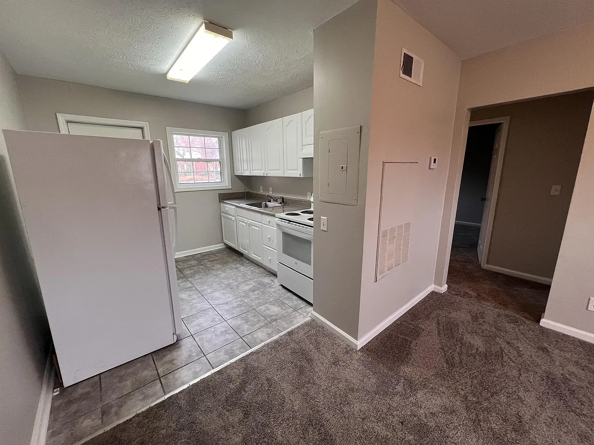 Building Photo - 865 Hank Aaron Dr SW