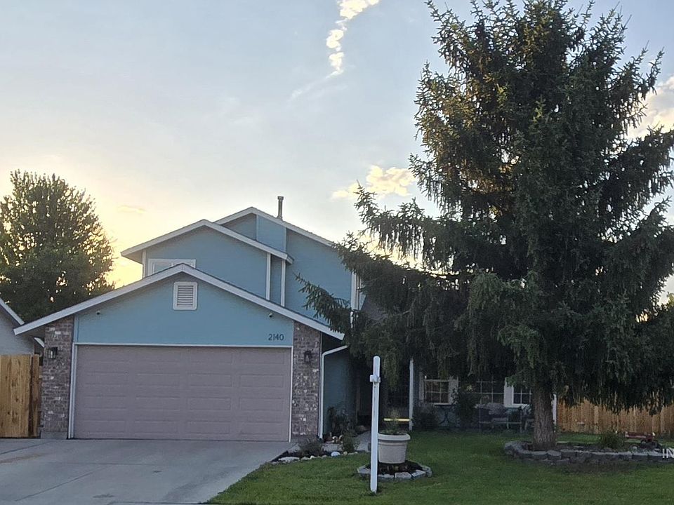 1st image of 2140 E Chateau Dr