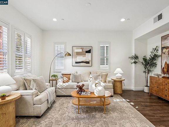 5th image of 15 Hazel Tree Rdg