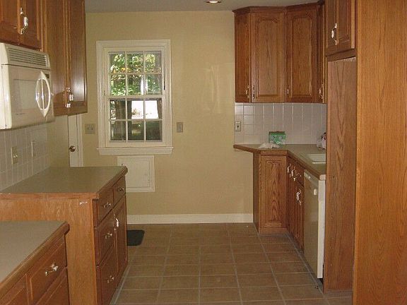 Kitchen previous listing