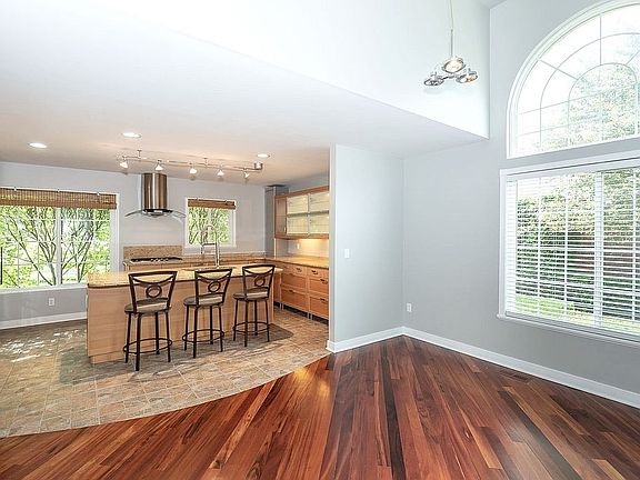 5th image of 1413 Anne Dr