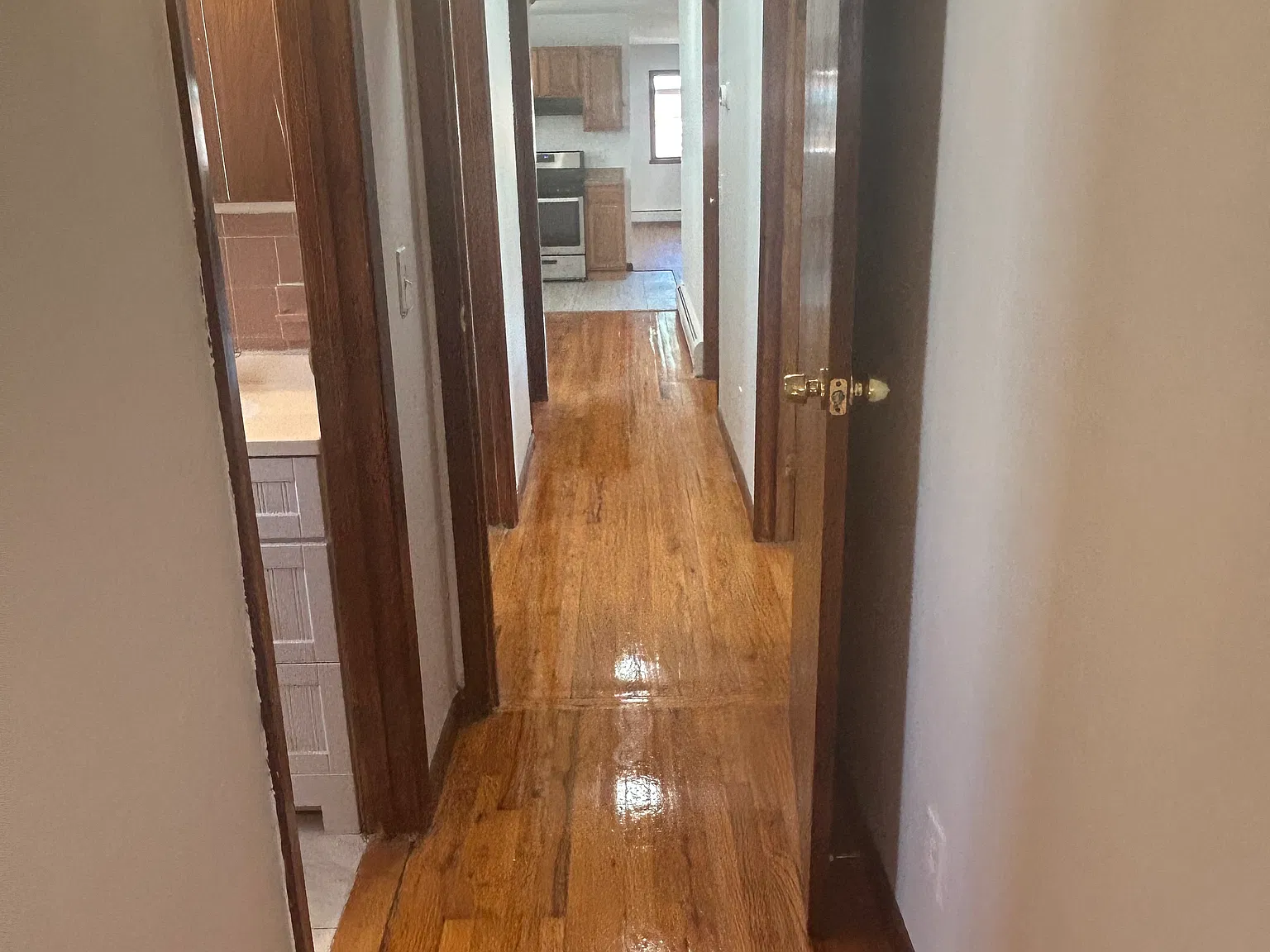 3 bed, 2900 sqft, $2,800 — Photo 3
