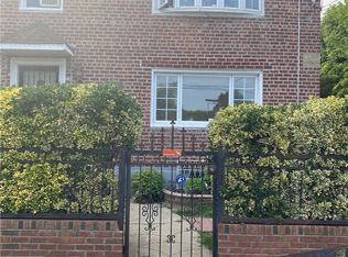 13420 218th St, Springfield Gardens, NY 11413