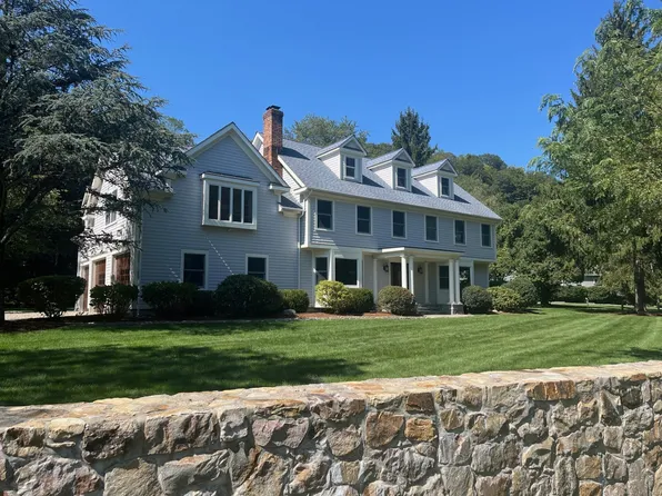 565 Danbury Road, Wilton, CT 06897