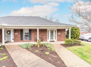 10022 Chenoweth Vista Way, Louisville, KY 40299
