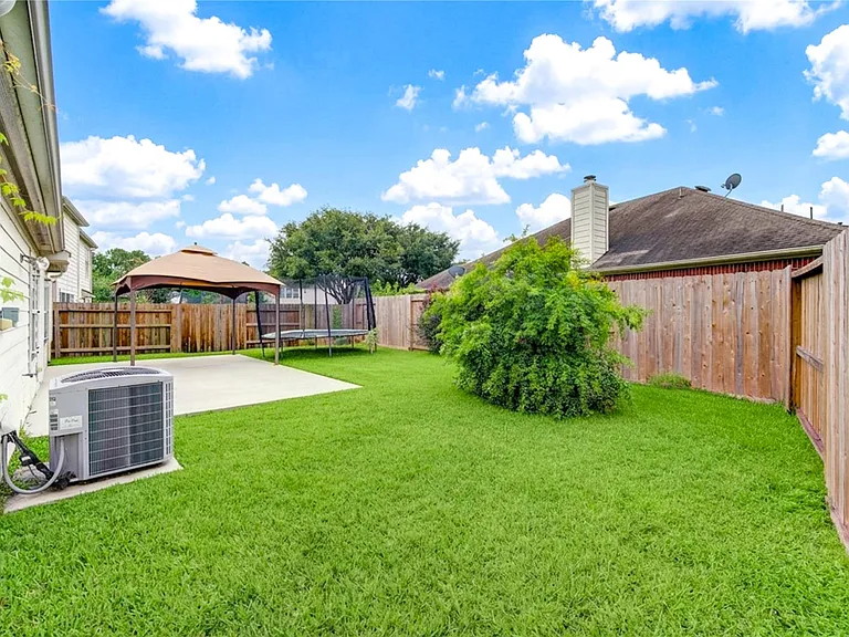 14027 Coveney Dr — Photo 48