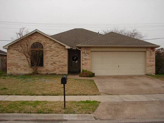 1st image of 4013 River Walk Dr