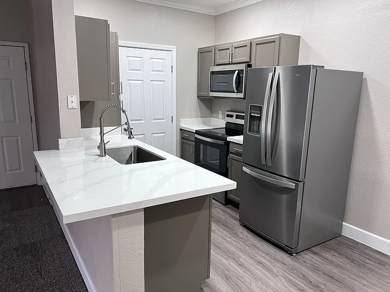 Canyon Vista — Photo 13