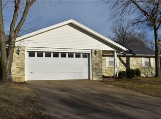 2703 S 44th St, Springdale, AR 72762