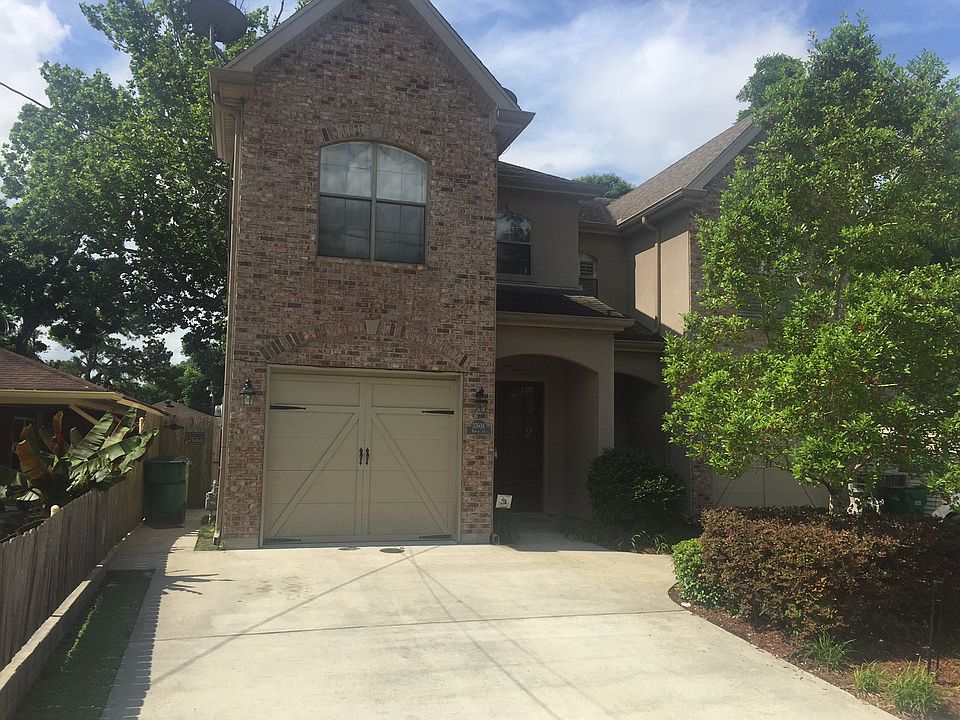 1st image of 3760 Roman St #A