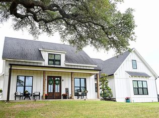 3811 Us Highway 183 S, Cuero, TX 77954