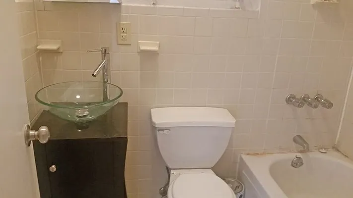 Rented by New York Residence | media 28