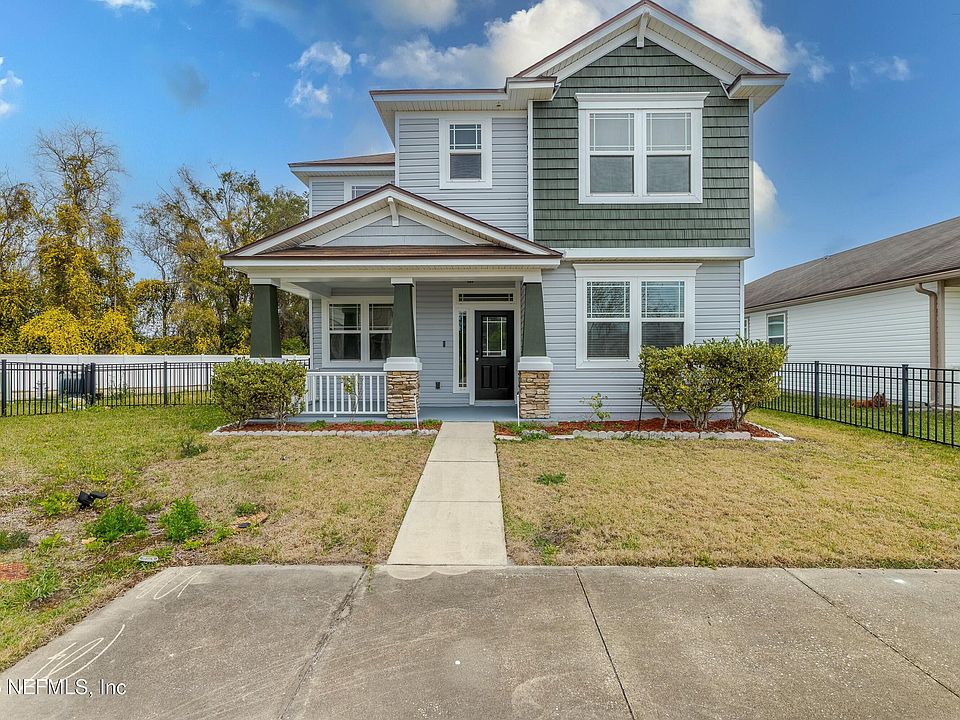 1st image of 394 VINEYARD Lane