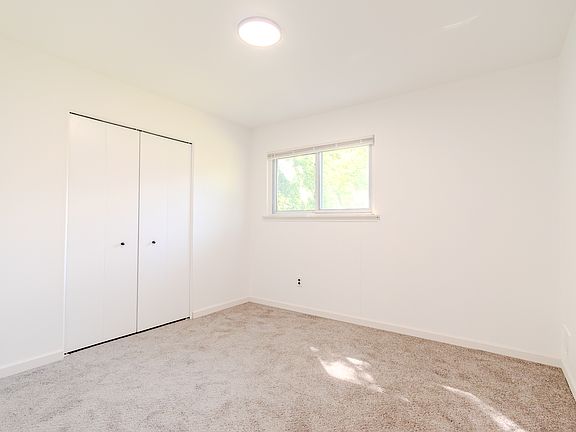 5th image of 23257 Stewart Ave