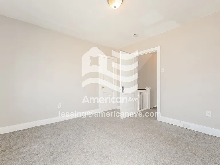 566895_011_main_bedroom_13655917.jpg