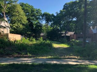 2889 Sheridan Pl, Evanston, IL 60201