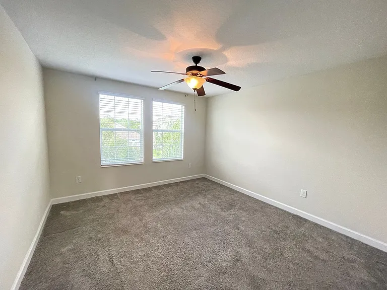 10881 Longleaf Woods Dr — Photo 24