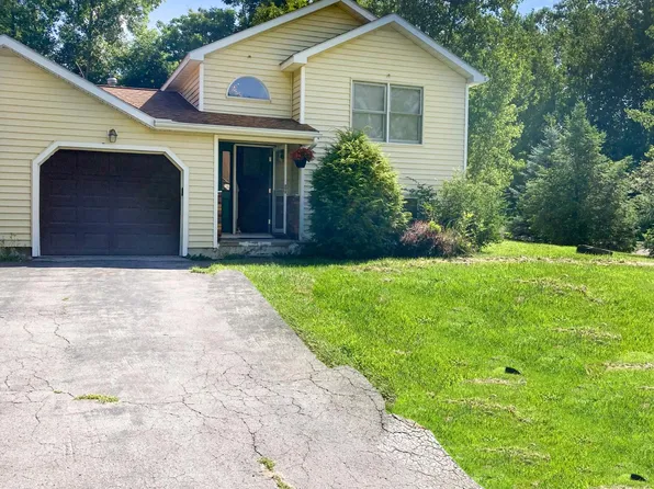 119 Arcadia Ave, Oswego, NY 13126