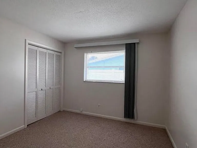 350 Orion Ct — Photo 9