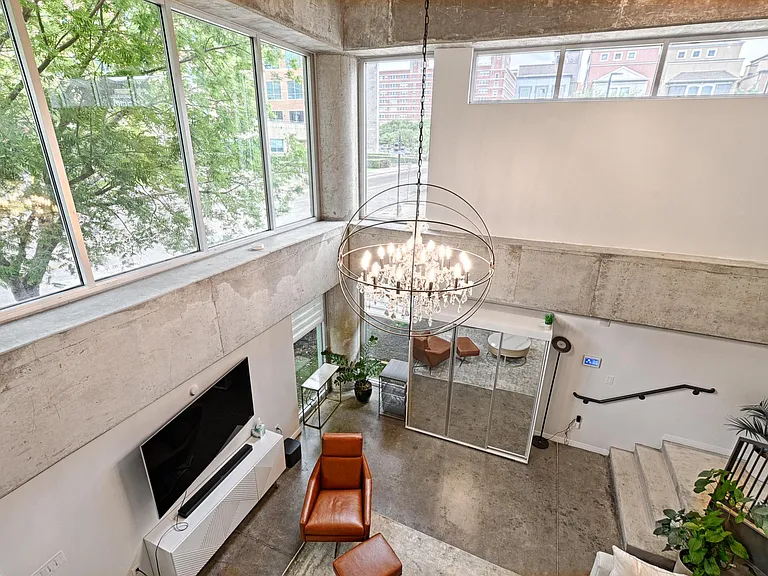 1001 Belleview St #104 — Photo 12